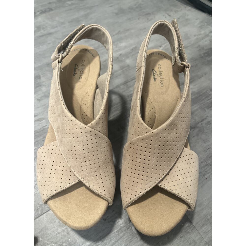 Clarks Annadel Parker Tan Suede Crisscross Peep Toe Wedge Cork Heel Women’s Sz 8